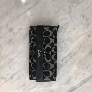 Coach Sateen Signature Trifold Wallet Black - double C Logo